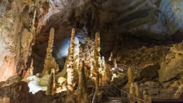Grotte di Frasassi foto